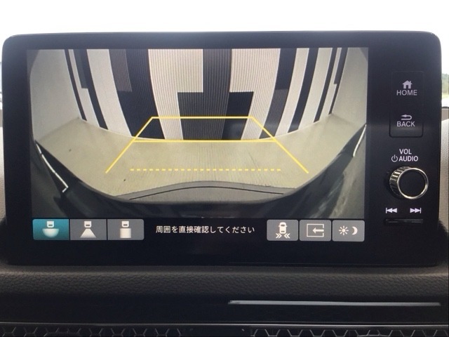 バックカメラ付きで後方の確認も安心です！スムーズな駐車・車庫入れをサポートいたします！