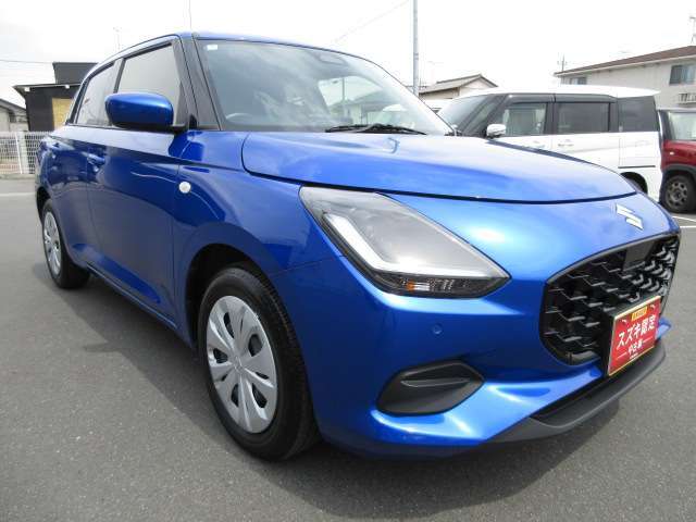 右前方より撮影☆無料保証付き販売車です！ ☆全国どこへでも！ 陸送可能(有料)ですので、県外の方も是非ご相談ください！