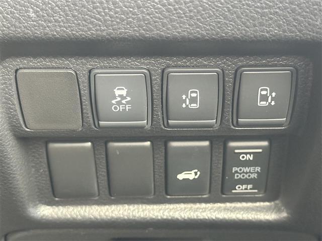 【運転席操作部】快適なドライブを楽しむための機能が装備されています！運転席から触れるので、使いやすいです！除菌プランいれていただくと、さらに清潔で安心していただけます！