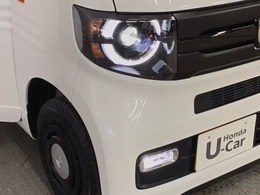 【LEDヘッドライト】ディスチャージヘッドライト（HID）と同等の明るさで、夜道や雨天走行が明るく視界良好！！　フォグライトも装備で、安心感さらにUPです♪安心ドライブを楽しんで下さい♪