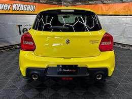 ナビゲーション・オーディオ・ETC取付、交換など各種オプション承ります。　詳しくはスタッフにお尋ねください。