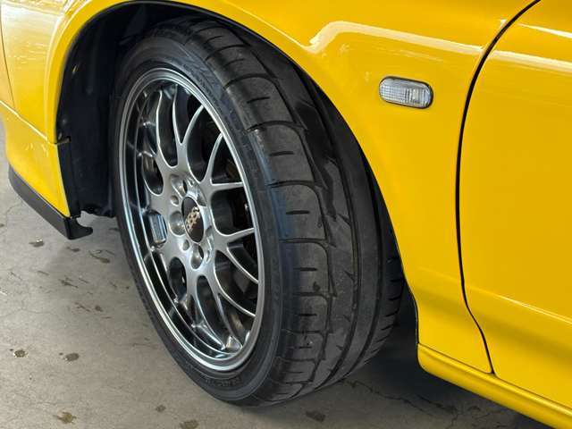 BBS　RG-R　17インチAW　左前