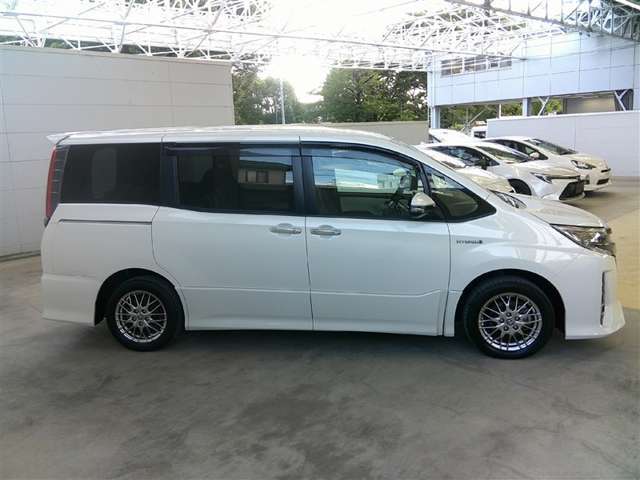 1台しかないのが中古車の魅力！こだわりも大切ですよね！タイミングと第一印象が大事です！