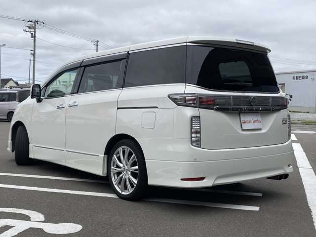 コーティング施工の金額や内容等の詳細はスタッフへお問い合わせください。