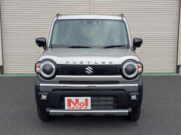【当店のこだわり】入庫後のお車は選任スタッフによる細部清掃を実施しております。足回り、エンジンルーム、室内、室外を隅々まで綺麗にしております。展示車はピカピカです。全国配送も可能ですのでご相談下さい！