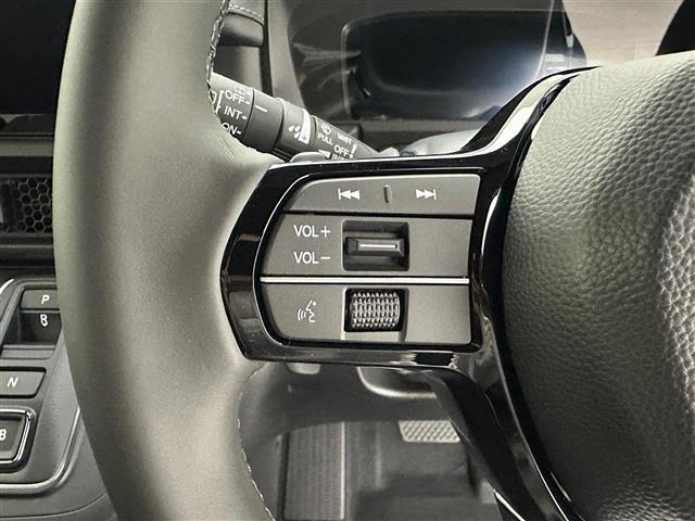 【運転席操作部】快適なドライブを楽しむための機能が装備されています！運転席から触れるので、使いやすいです！除菌プランいれていただくと、さらに清潔で安心していただけます！