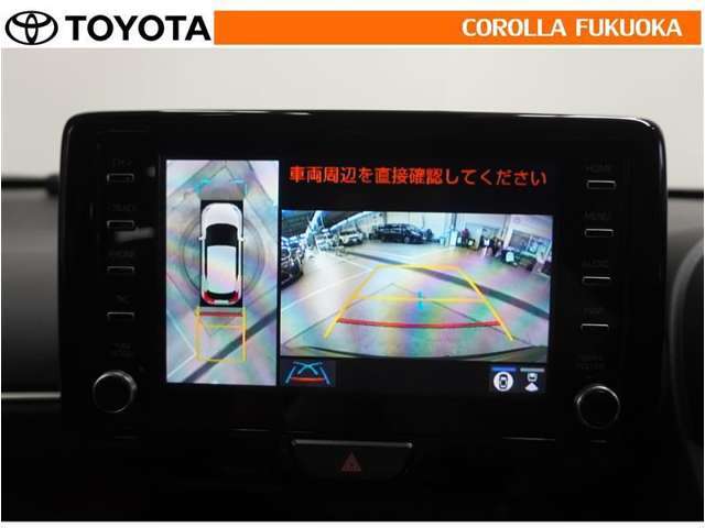 バックモニター付なので後退時に後方映像が見えるので安心。死角が減って思わぬ事故の防止にも役立ちます。