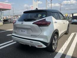 R2年式　キックス　ブリリアントホワイトパール/ピュアブラックのお車が入荷しました☆