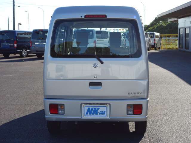 日本全国に登録納車可能です！！遠方の方もお任せ下さい。ご契約から登録・納車までの流れや、登録・陸送費用など詳しくお知りになりたい方もお気軽にお問合せ下さい！