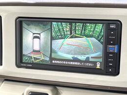 【パノラマモニター】専用のカメラにより、上から見下ろしたような視点で360度クルマの周囲を確認することができます☆死角部分も確認しやすく、狭い場所での切り返しや駐車もスムーズに行えます。