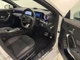 【24時間ツーリングサポート】いつどんなときも、メルセデスならではの安心を、お電話一本で。