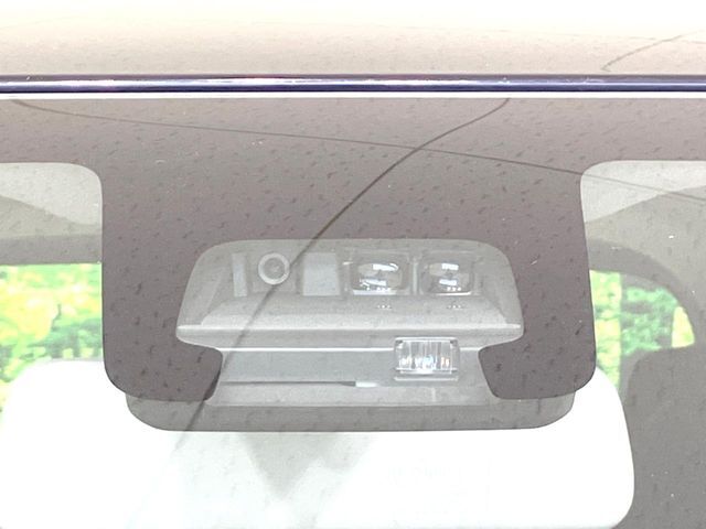 【スズキ　セーフティサポート】走行中に前方の車両等を認識し、衝突しそうな時は警報とブレーキで衝突回避と被害軽減をアシスト。より安全にドライブをお楽しみいただけます。