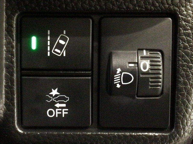ホンダが推し進める総合先進安全装備のセンシング搭載！　衝突や斜線はみだしなどの危険が予測される時、センサーが警告。ヒューマンエラーを高度先進技術が補完してくれます。