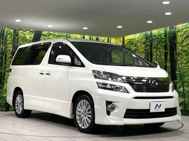 大好評のボディコーティング「弾スプラッシュコート」もご納車までに施工可能。通常のガラスコートと異なる、耐久年数6年の無機質ガラスコーティングが、ボディをキレイな状態に保ってくれます。