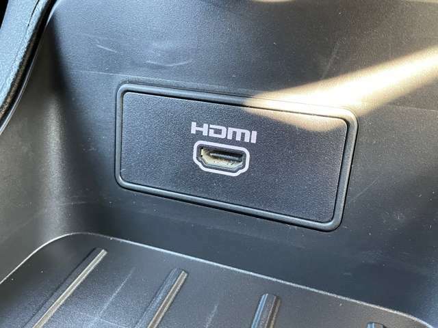 HDMIソケット装備されております。