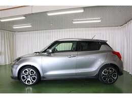 FF方式は荷重が前輪に多くかかるため直進時の安定性が良く、雨や雪などの悪天候下でも、走行安定性が高いです。