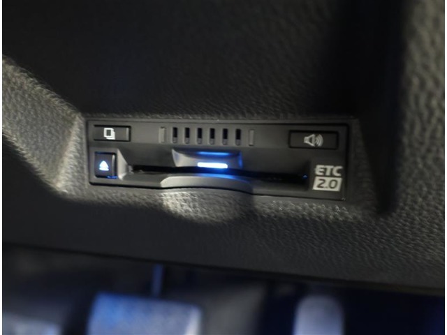 ETCは高速道路ご利用のマストアイテムですよね。専用出口も増えてますます！　楽々通過☆