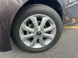 万一の衝突に備えて、いつでも安心して運転できるようエアバックシステムなどの安全装備を標準搭載！！