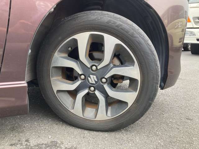 車両について詳しくなくてもご安心ください！スタッフが丁寧にご質問にお答えします！