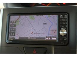 今や必需品のナビ付いています！安心してドライブ出来ますね！