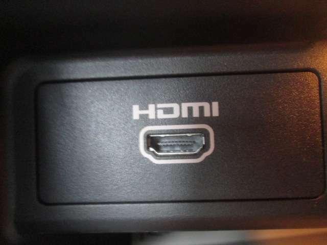 HDMIソケットも付いて様々な用途に使用でき便利です