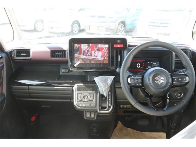 前席全体　目線も高く広い視界で安心して運転することができますね！