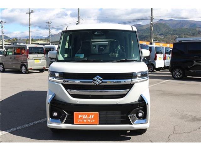 フジカーランドグループは地域最大級の在庫数！広い展示場で迷子にならないようにお気をつけ下さい！ご来店の際は「カーセンサーを見た」と当店スタッフにお伝え下さい。ご来店お待ちしております。