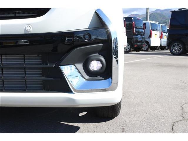 悪天候時も安心なフォグランプ付き！