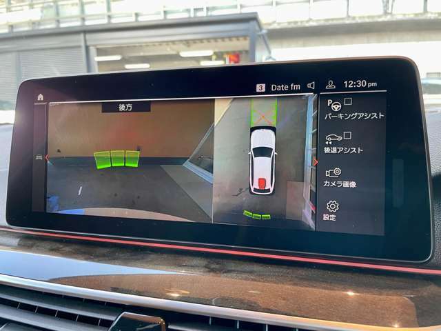 バックカメラ：車庫入れもラクラク♪♪ご家族で乗られる方や、初心者の方でも安心してお乗りいただけます！