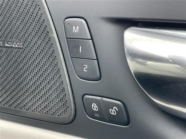 HUNTでは「おでかけ」をテーマに、「ドコイク？」「ナニスル？」「ダレトイク？」を想像しながらお車選びを楽しんで頂けます！是非ご家族やご友人とお誘い合わせの上、お気軽にご来店下さいませ！