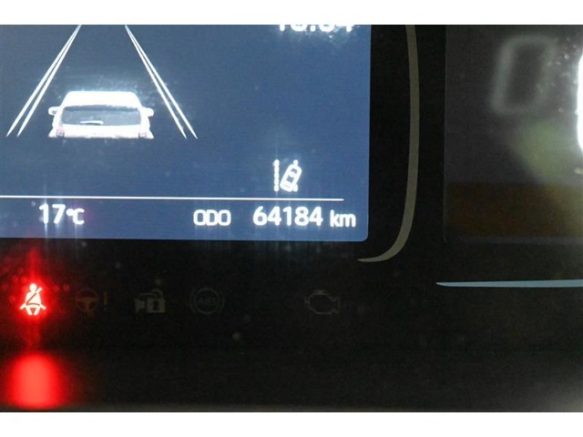 走行距離：64，184km（撮影時）　ご来店時や納車時には展示の移動や整備などで、若干 距離が進んでいる場合がございます。