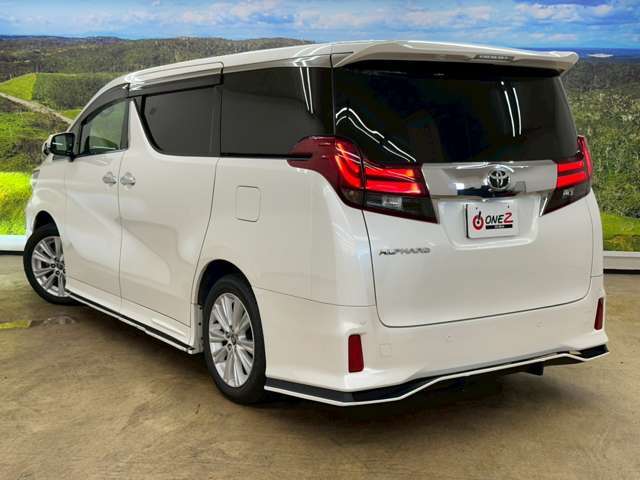 ワンゼット大久保店の中古車は多彩なラインアップで、お客様のニーズに合った理想の1台がきっと見つかります。ご来店お待ちしております。まずはお電話から！
