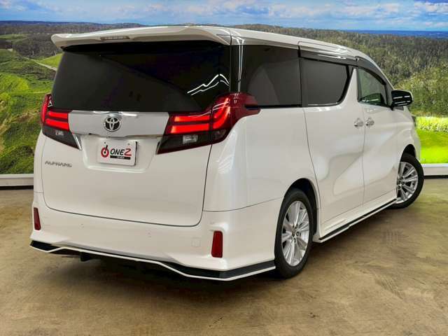 ワンゼット大久保店のページをご覧いただきありがとうございます。豊富な車種と充実のサービスで心からのご満足をお約束します。ぜひご来店いただき、素晴らしい車との出会いを！