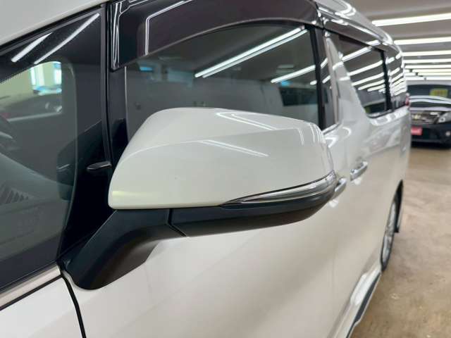 当社の在庫は、全車第三者機関の査定を通った車両ですので、状態に関しましては確かな一台を御案内致しております。