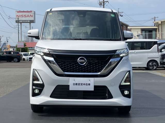 社内でレンタカーとして使用していた車です、初度登録月から車検の期間は2年です。