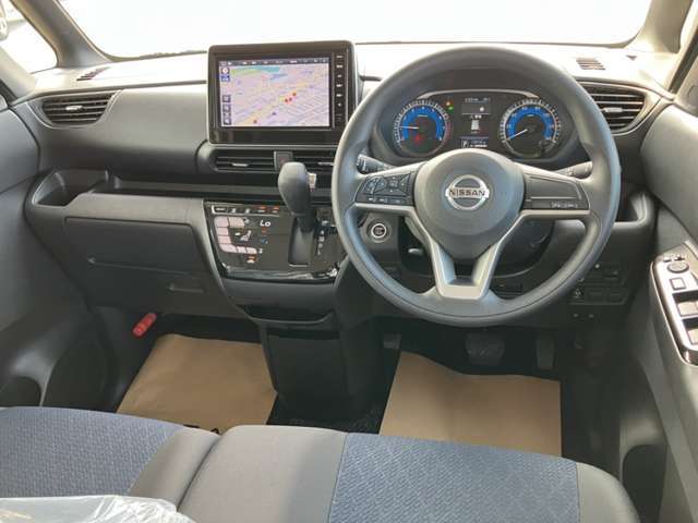 納車から1ヶ月を目安に無料点検を受けていただけます。（最寄りの日産のお店でも可能です）