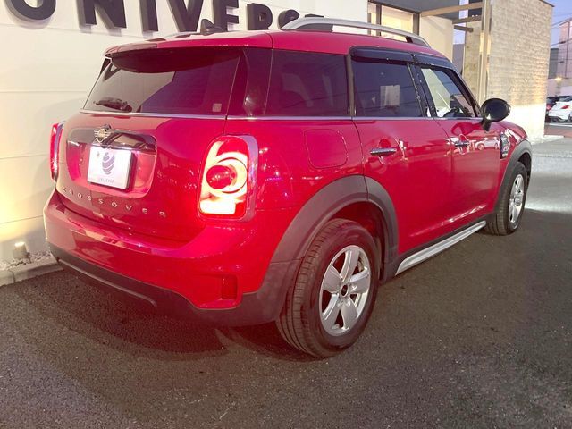 ●YANASEオートシステムズとの提携によって実現した高品質修理ネットワーク！大切なお車だから、万が一の修理でも「純正品質」をご提供。当店でご購入いただくお車にはメリットが数多くあります