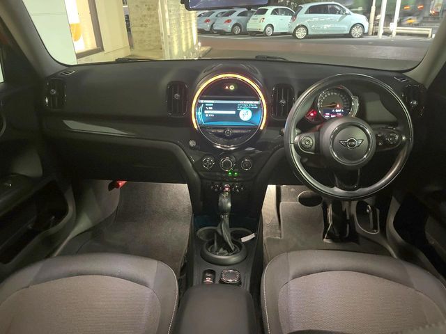 輸入車グループ総在庫数約2，000台！全国の系列店からメーカー・車種問わずご紹介出来るので、あなたにピッタリのお車が見つかるはずです♪まずはお問い合わせ下さい☆