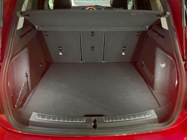 ●トランクルーム：趣味が広がる収容スペース！これだけの広さがあればお買い物やレジャーなどにも最適です！使用感も少なくきれいな状態を維持しております。