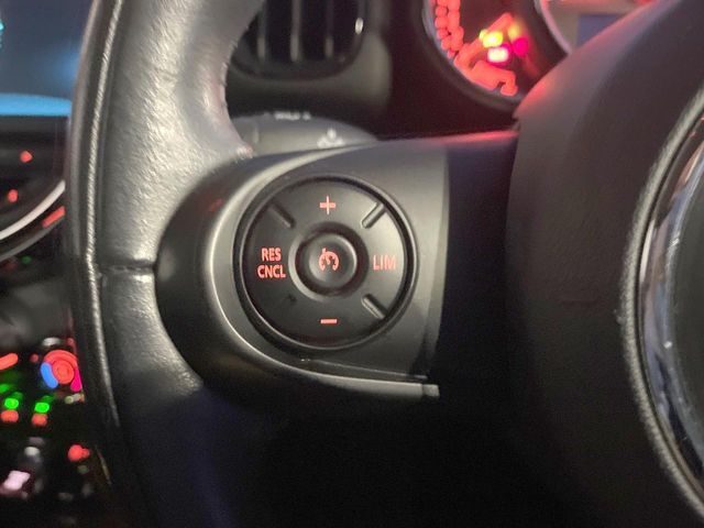●オートクルーズコントロール：高速道路や自動車専用道路等にて、定速巡航が可能となる便利な機能です。長距離移動の際でも疲れにくく便利にお使いいただけます♪