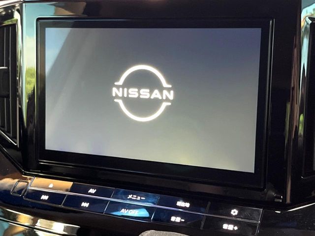 【新品大画面ナビ付き】人気の大型10インチ新品ナビ取付済み！インパクトのある大画面ならマップ表示が見やすいだけでなく、テレビやDVDの臨場感もアップして、いつものドライブがグッと楽しくなります♪