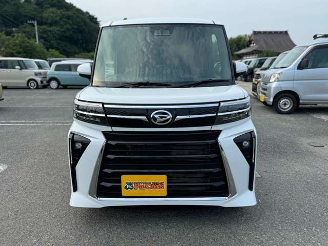 ☆ステアリングホイール☆手にしっくりくる握り心地で滑りにくく運転も快適です！