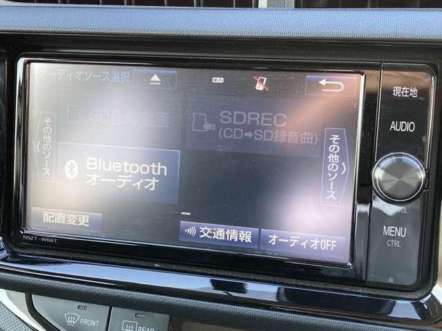 【Bluetooth】ナビゲーションと携帯電話/スマートフォンをBluetooth接続することができます。接続するとハンズフリーで使用することができるので、とても便利です！