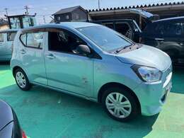 自社整備工場を併設しておりますので、納車前の整備やアフターサービスもお任せください。