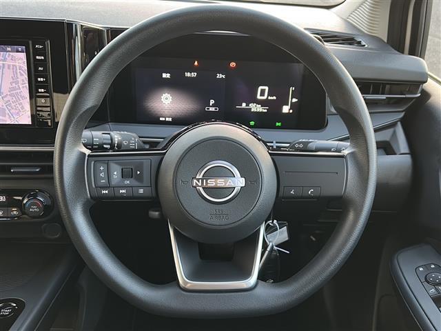 気になる車はすぐにお問い合わせください！画面右側の0066から始まる無料ダイヤルからお問い合わせ下さい！専門スタッフがお車のご質問にお答えいたします！
