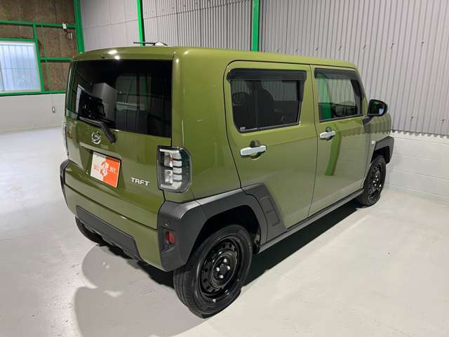 ☆外装も専門のスタッフが施工致しております☆