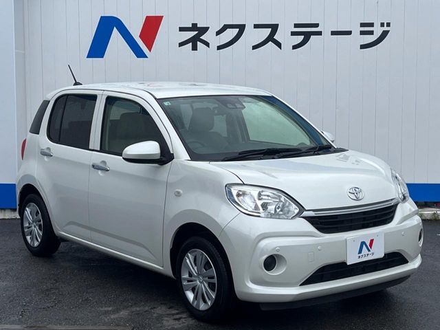 大好評のボディコーティング「弾スプラッシュコート」もご納車までに施工可能。通常のガラスコートと異なる、耐久年数6年の無機質ガラスコーティングが、ボディをキレイな状態に保ってくれます。