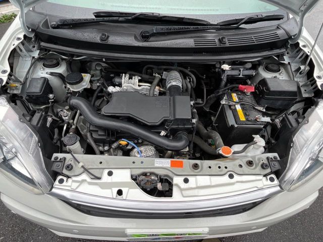 親切・丁寧な専門メカニックスタッフが応対！・車検・点検整備・事故等の修理などアフターサービスも安心。お車のカスタマイズもネクステージのサービススタッフまでご相談ください！