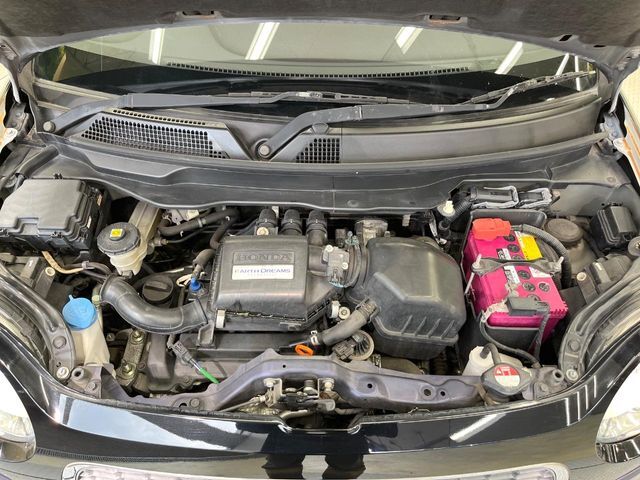 親切・丁寧な専門メカニックスタッフが応対！・車検・点検整備・事故等の修理などアフターサービスも安心。お車のカスタマイズもネクステージのサービススタッフまでご相談ください！