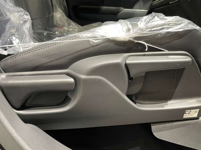☆安全装備・衝突軽減ブレーキ付のお車も多数ご用意しております☆詳しくは営業スタッフご相談下さいませ♪
